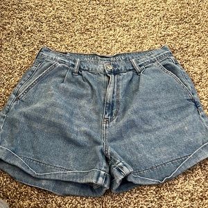 American Eagle Jean mom shorts